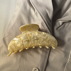 Large hair clip