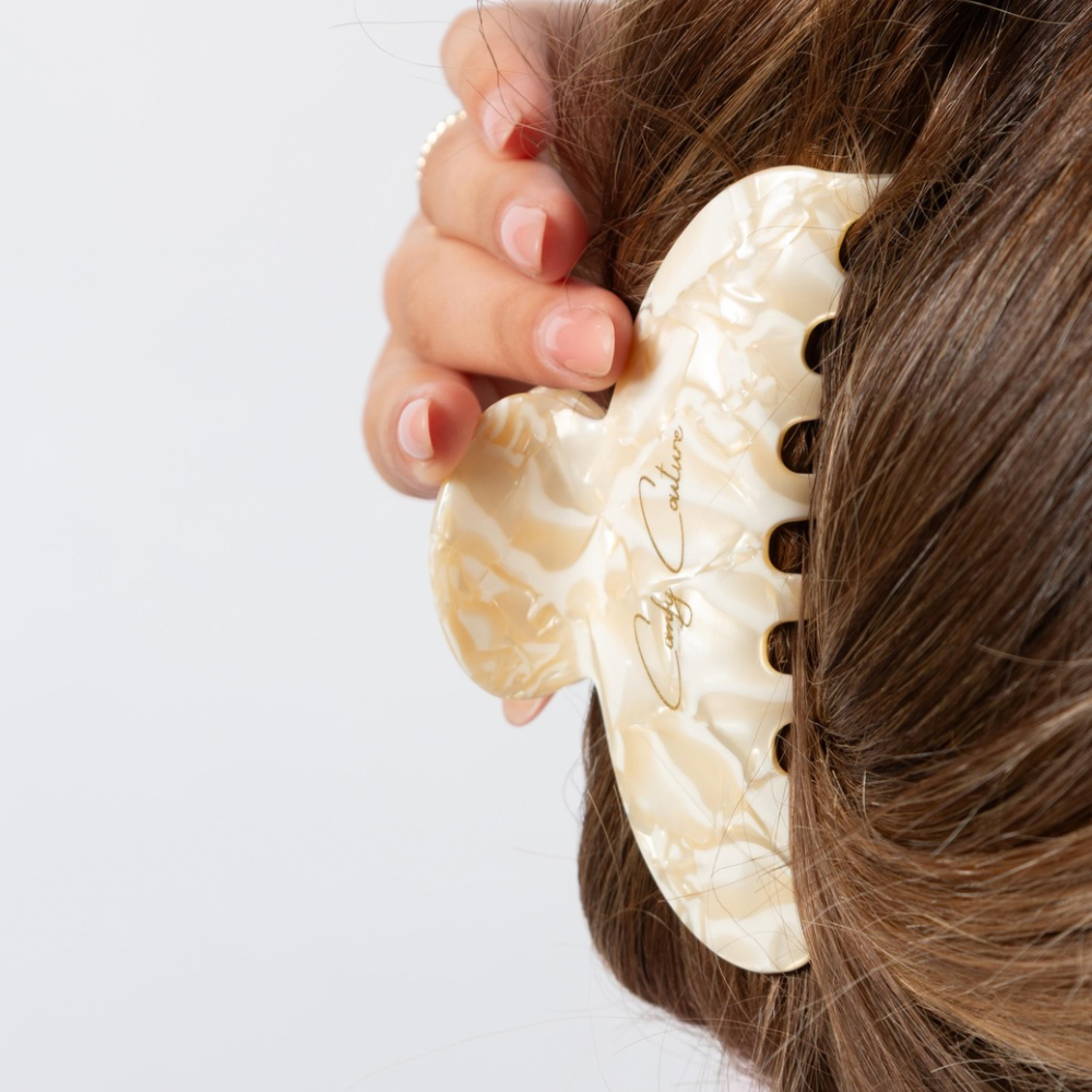 Large hair clip